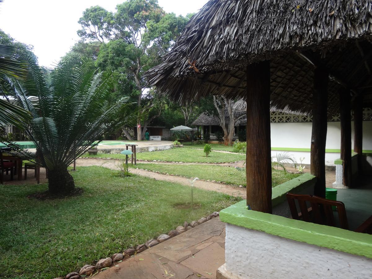 Malindi Chomazone Hotel And Lodge Exterior foto